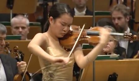 Ayana Tsuji Sibelius Violin Concerto Hannover Cover