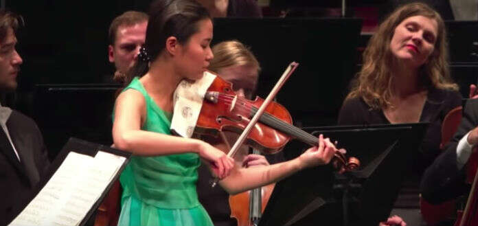 Sayaka Shoji Violinist Cover
