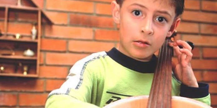 FLASHBACK FRIDAY | VC Young Artist Santiago Cañón Valencia, 6-Years-Old [2002] - image attachment