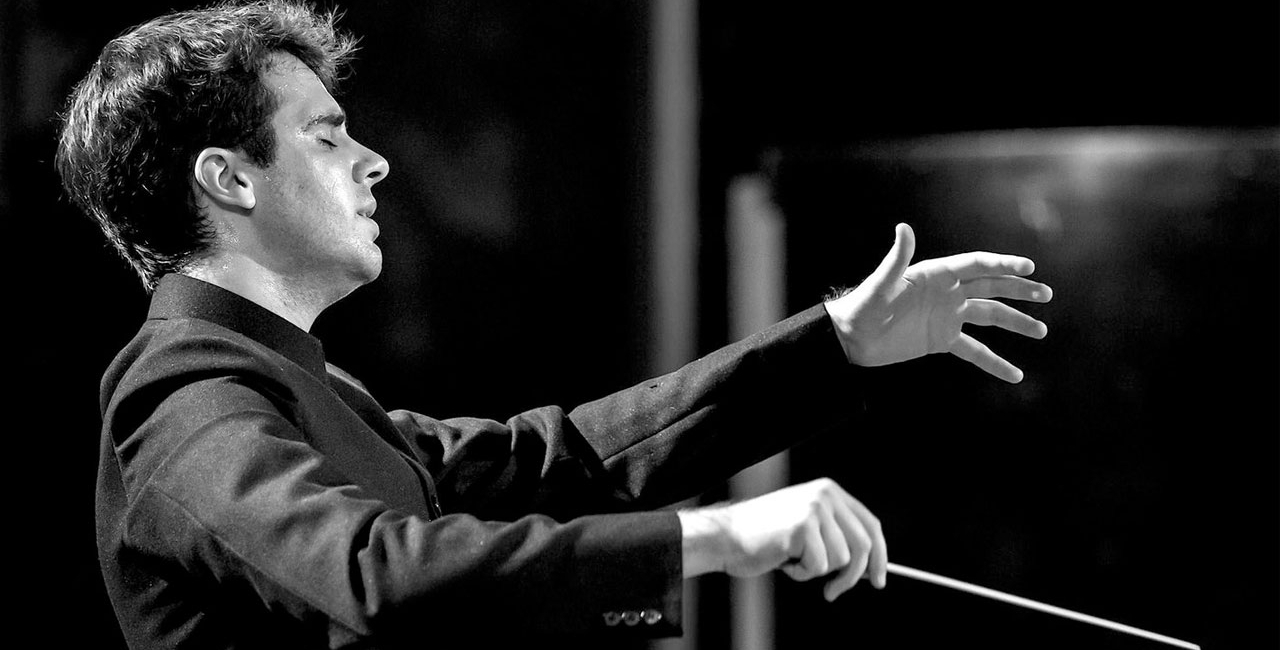 UK's Royal Northern Sinfonia Appoints New Principal Conductor - image attachment