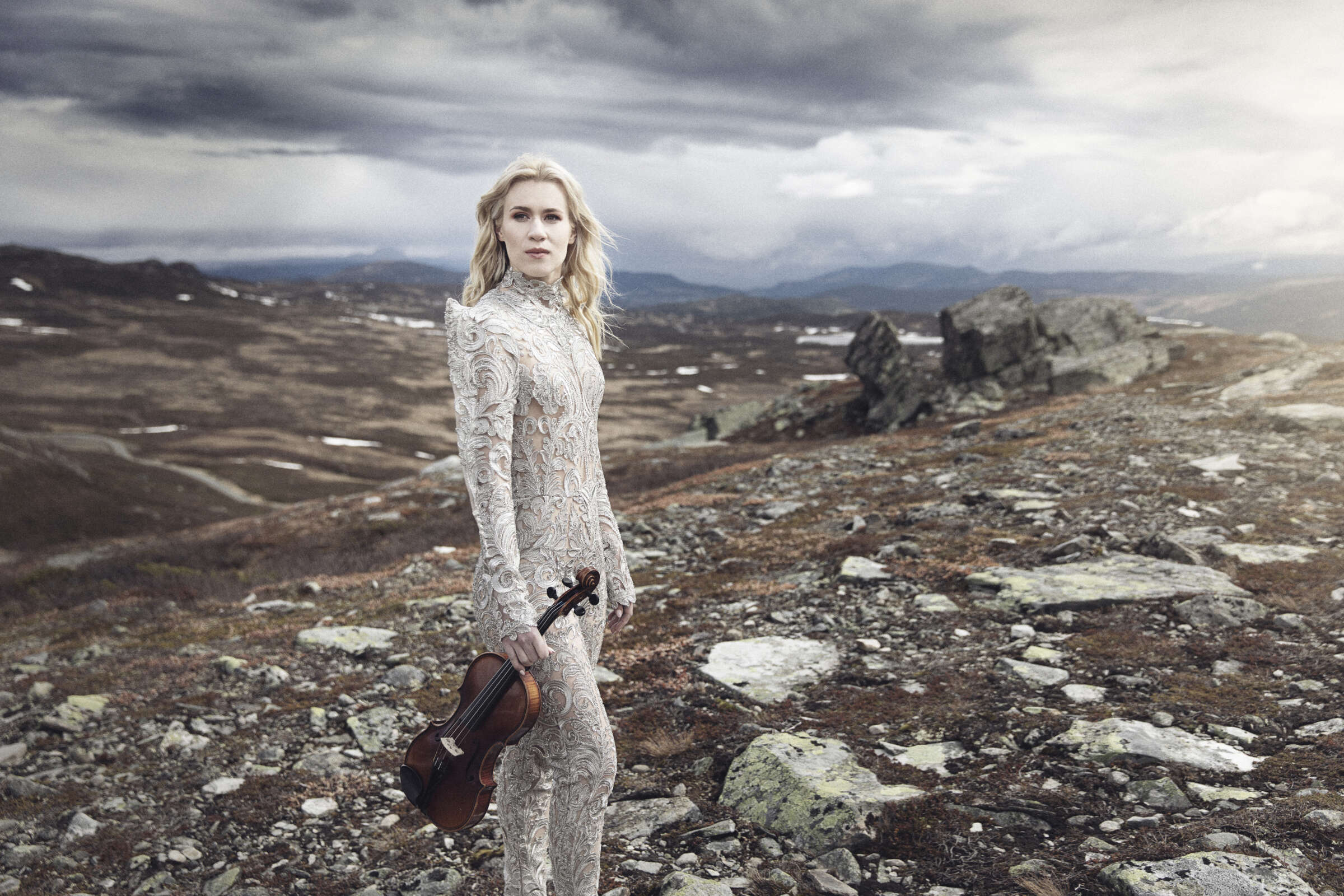 Violinist Eldbjørg Hemsing Signs with Sony Classical - image attachment