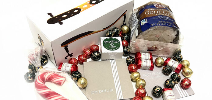 VC GIVEAWAY | Win a Special Pirastro "Frohe Weinachten" German Christmas Pack - image attachment