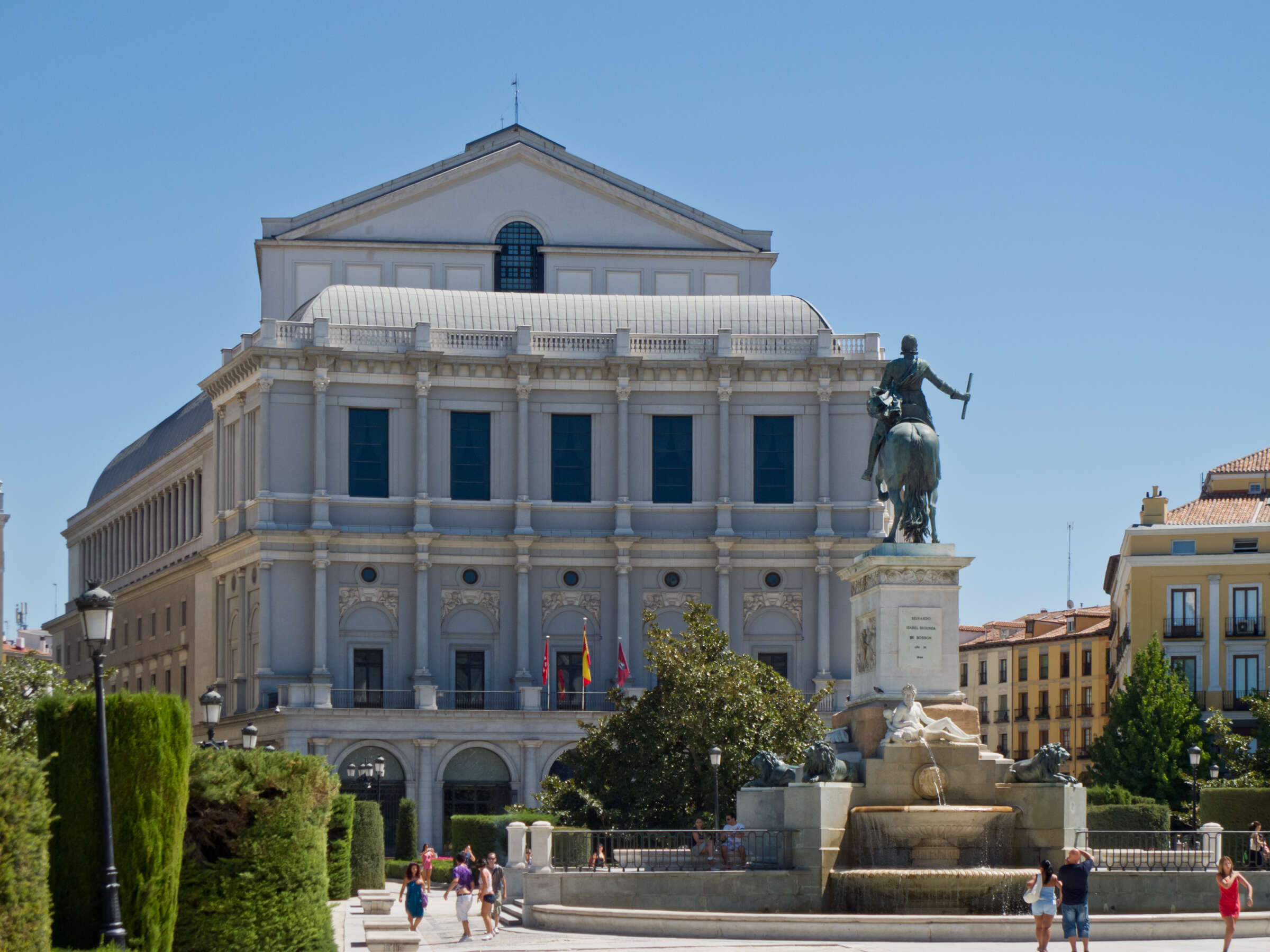 Madrid’s Teatro Real Renews Contracts - image attachment